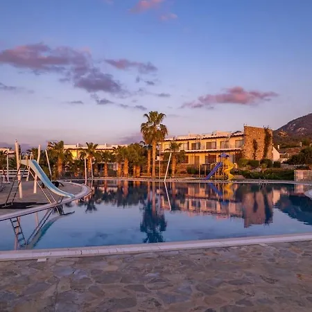 Sunny 1 Bedroom Apartment With Private Terrace Kalogrea Apartment *