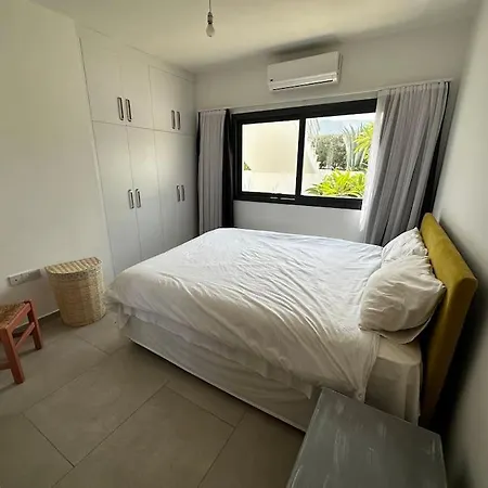 Lägenhet Sunny 1 Bedroom With Private Terrace