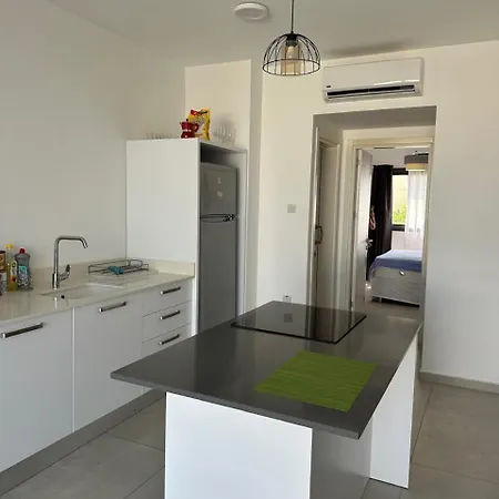 Lägenhet Sunny 1 Bedroom With Private Terrace