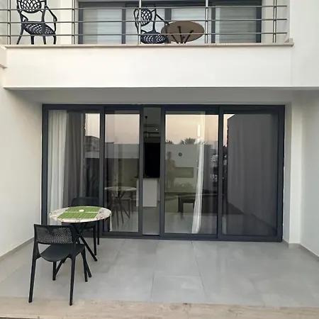Sunny 1 Bedroom Apartment With Private Terrace Kalogrea Apartment *